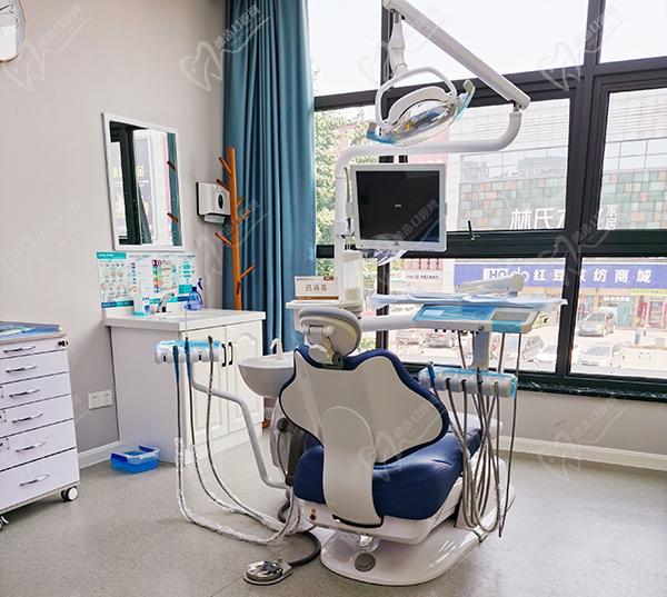 重庆牙博士口腔医院诊室