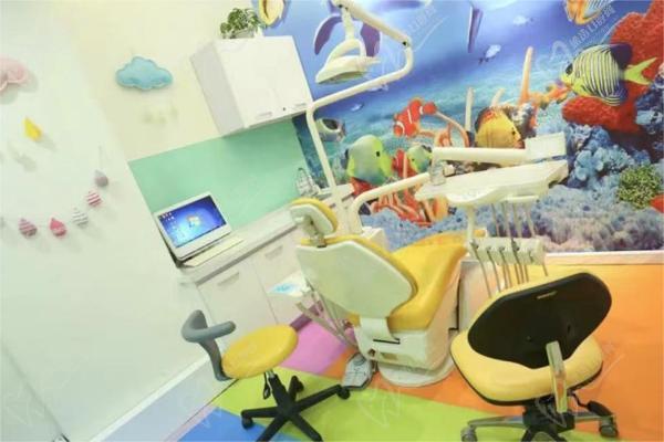 长春现代口腔儿牙诊室